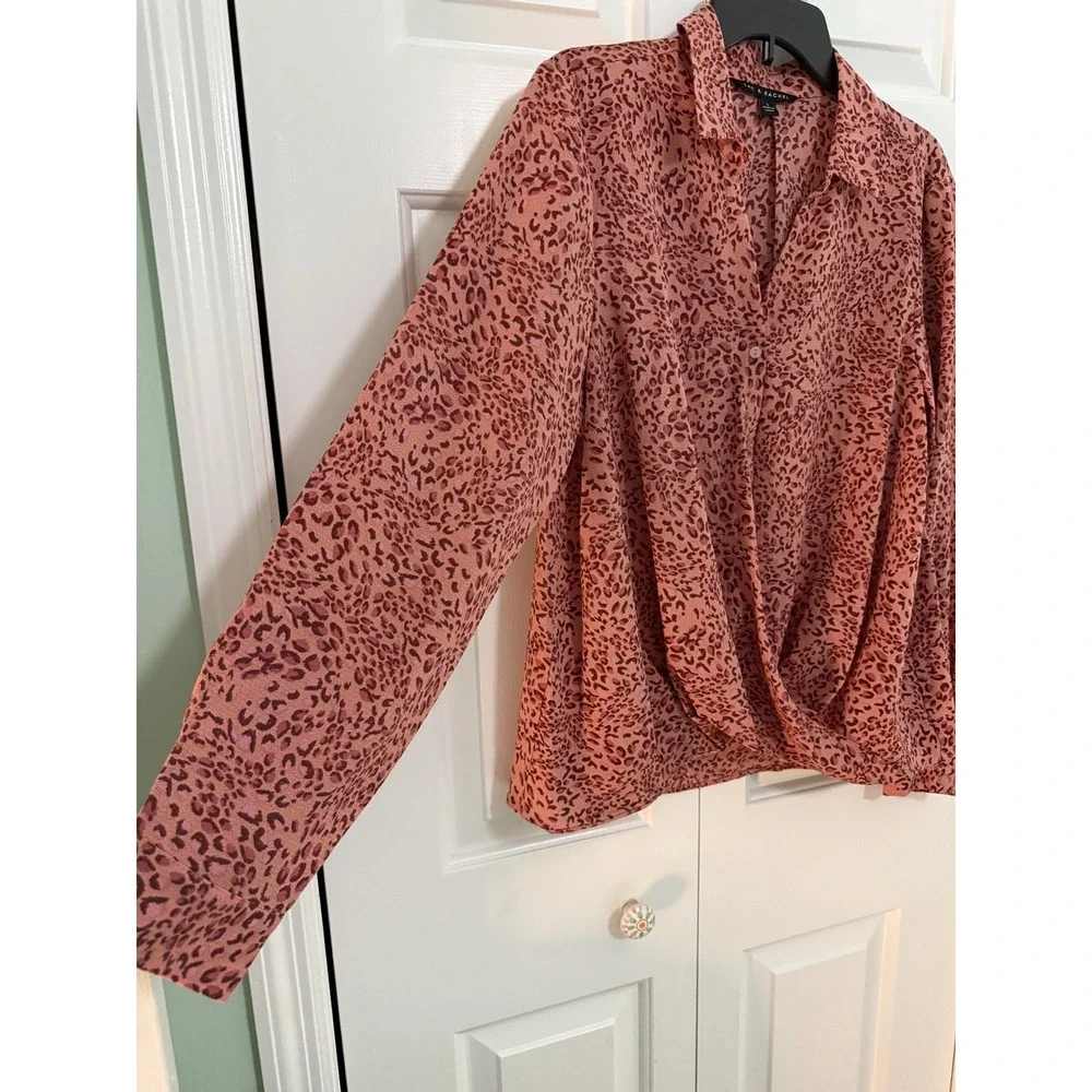 ZAC & RACHEL Pink Leopard Print Long Sleeve Button Up Blouse Curve Under size L